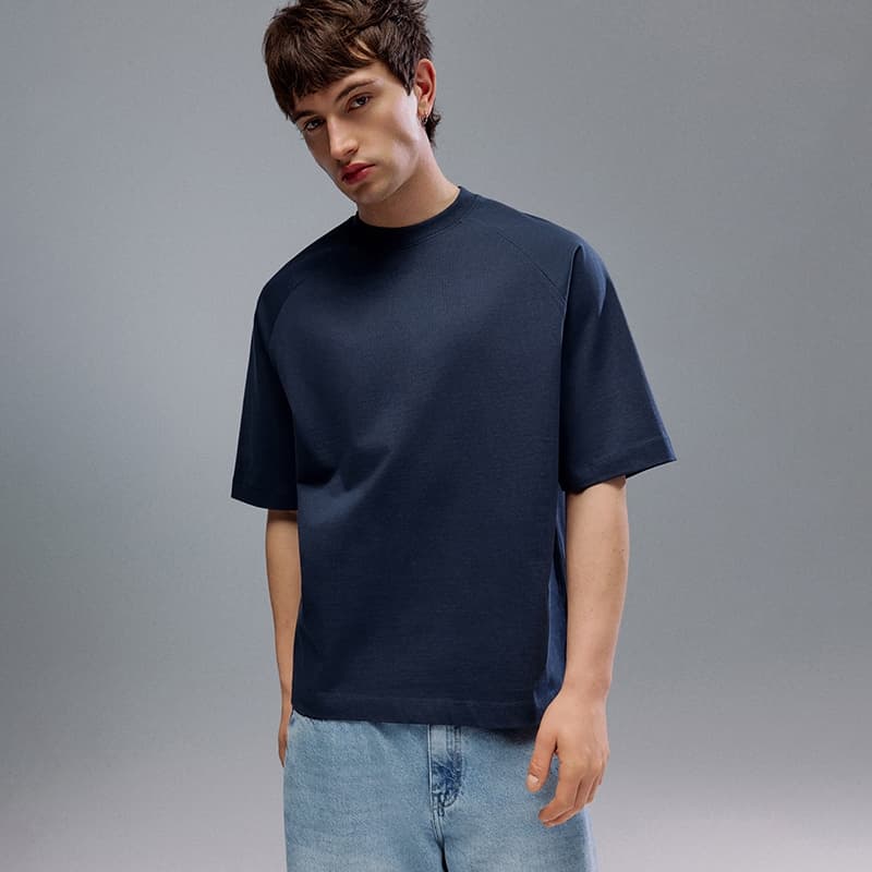 Tricou cu guler rotund