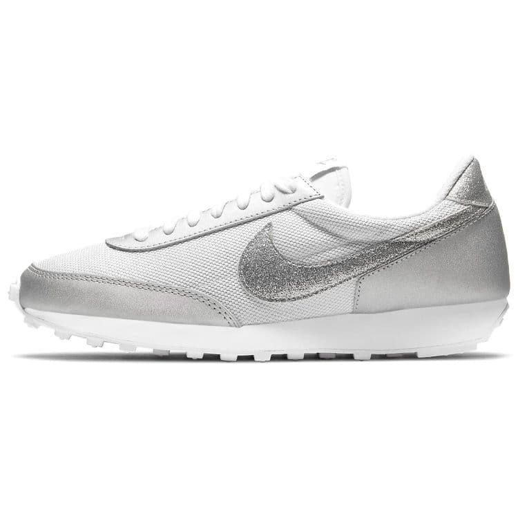 Adidași Nike Daybreak Argintiu Metalic pentru Femei Alb DH4263-100 cm