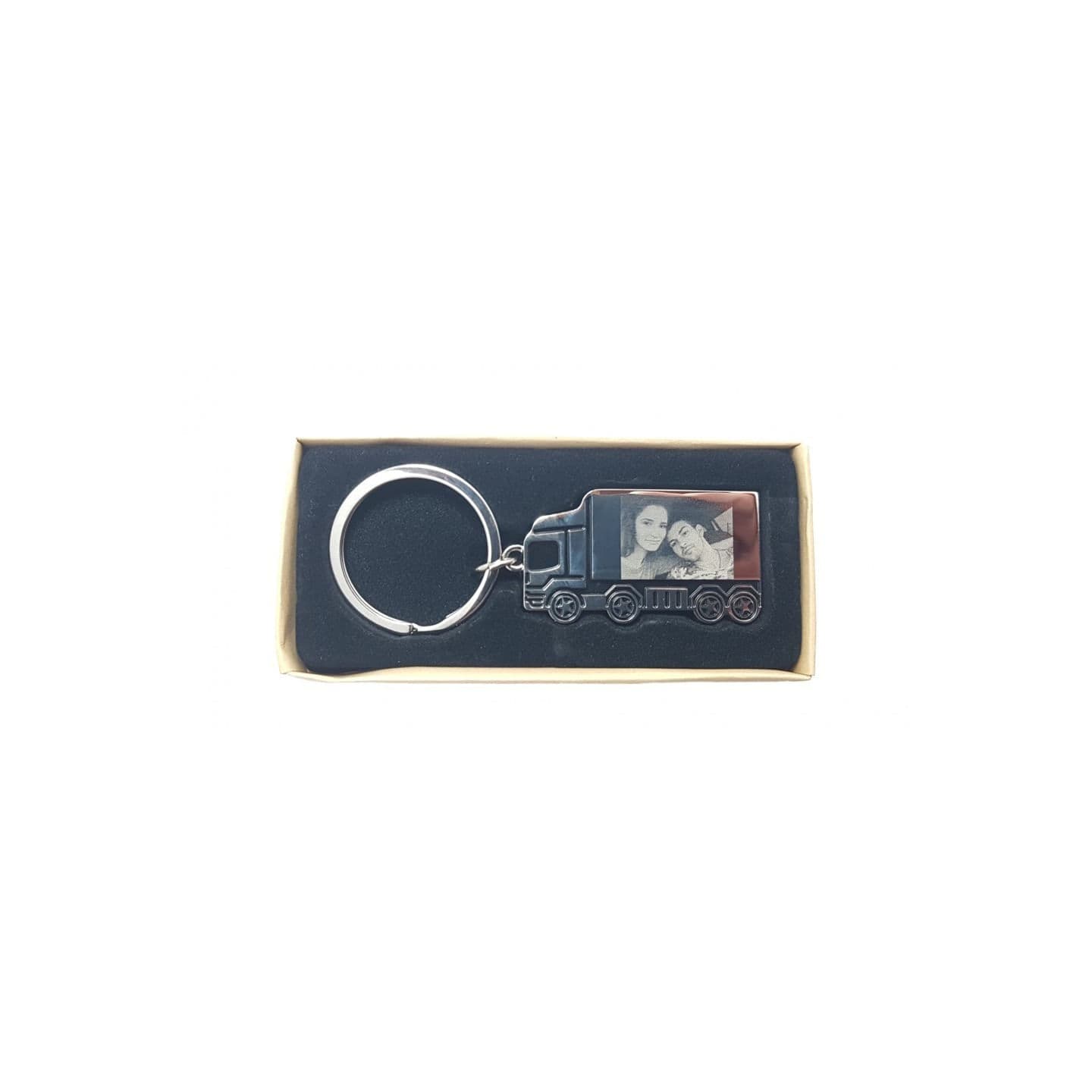 Breloc personalizat in forma de TIR gravat cu poza si text